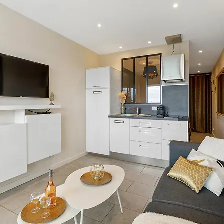 Zen Et Summer Zen Coursive Naturiste Apartment