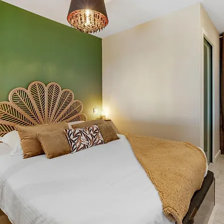 Zen Et Summer Zen Coursive Naturiste