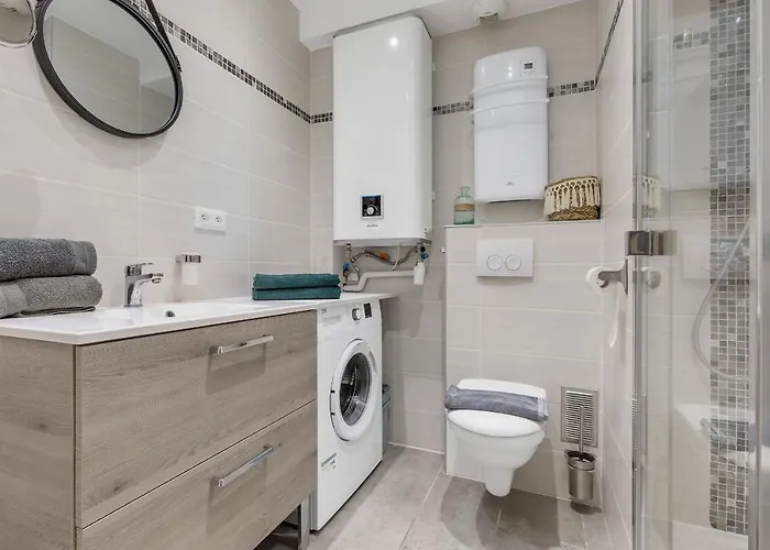 Zen Et Summer Zen Coursive Naturiste Agde