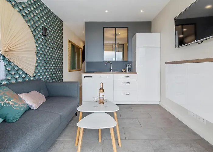 Zen Et Summer Zen Coursive Naturiste Apartment